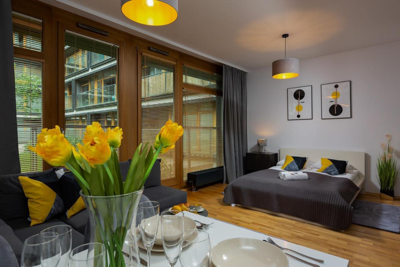 Kolejowa Apartments Warsaw By Noclegi Renters Esterno foto