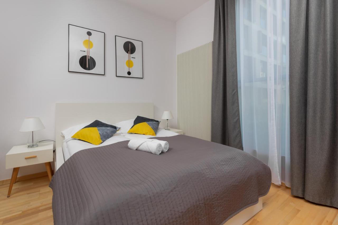 Kolejowa Apartments Warsaw By Noclegi Renters Esterno foto