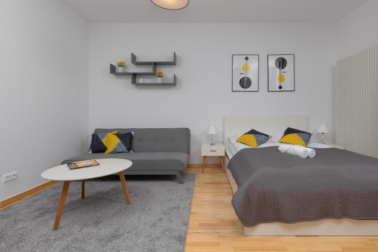 Kolejowa Apartments Warsaw By Noclegi Renters Esterno foto