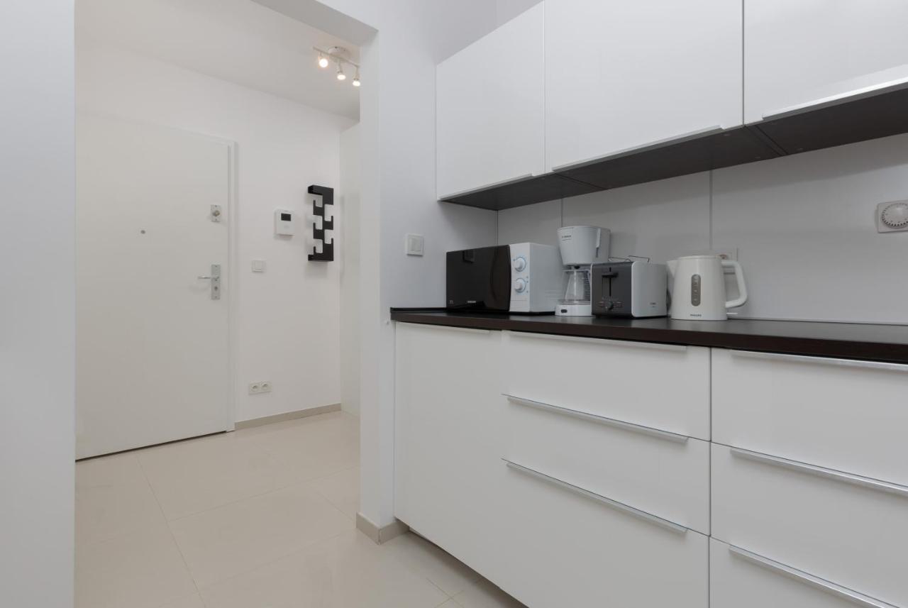 Kolejowa Apartments Warsaw By Noclegi Renters Esterno foto